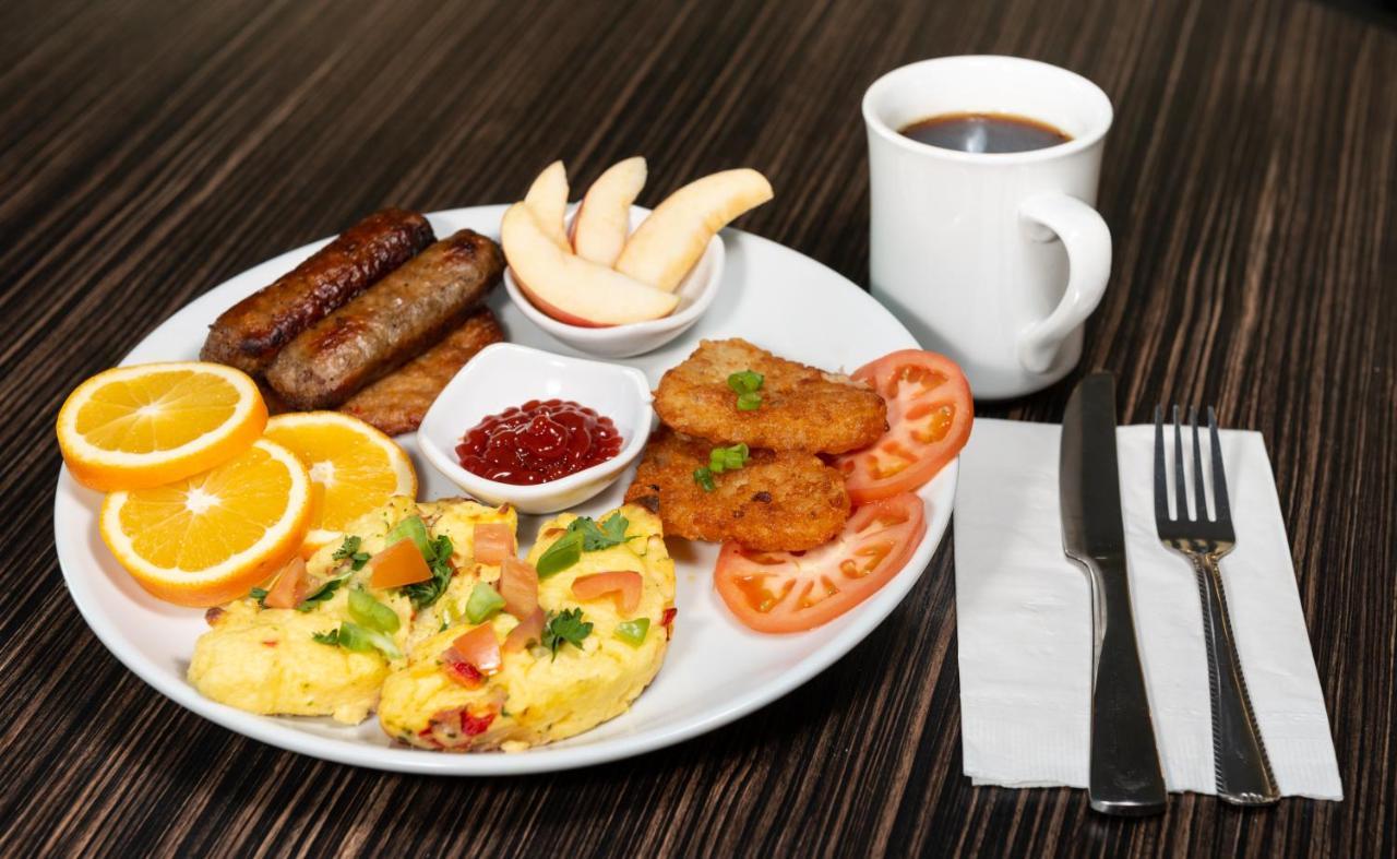 Clearwater Hotel Ltd Fort Mcmurray Ngoại thất bức ảnh