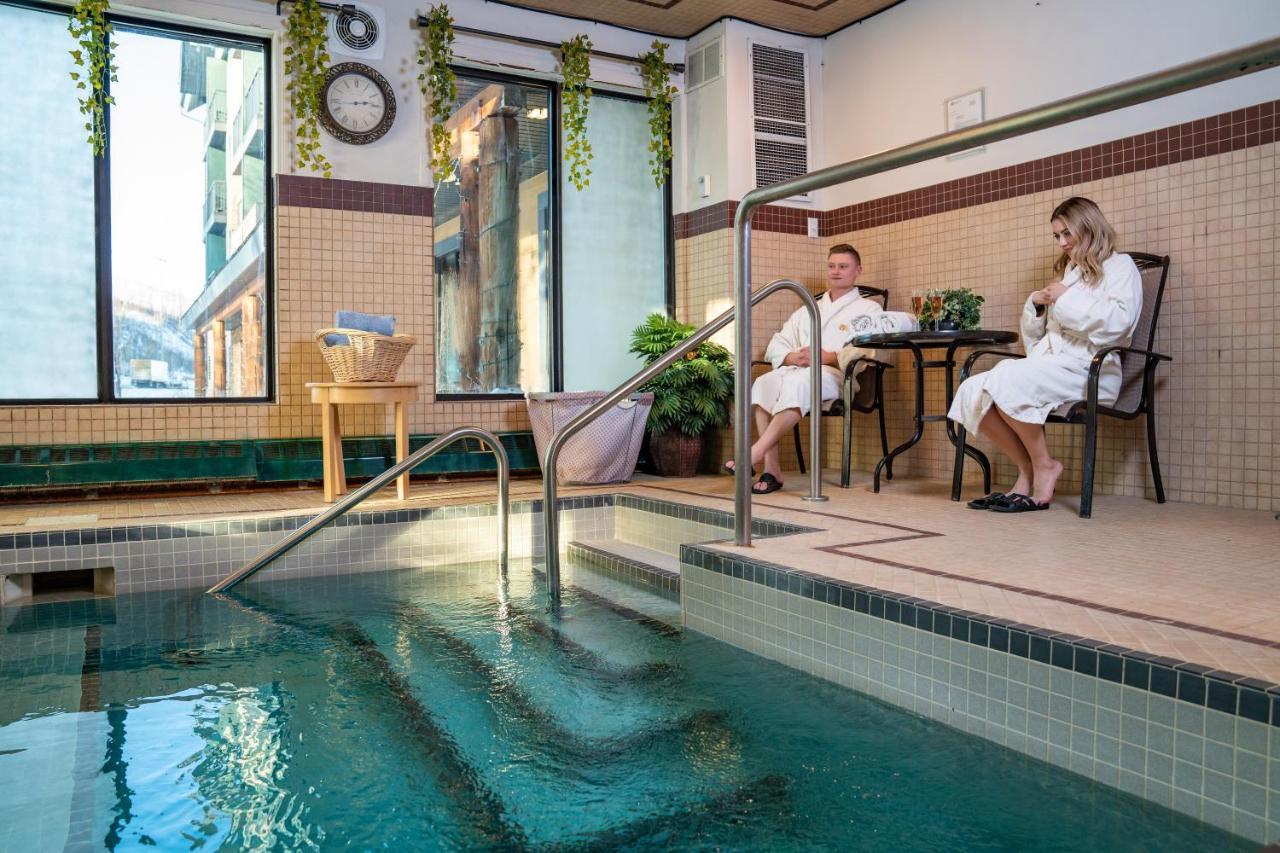 Clearwater Hotel Ltd Fort Mcmurray Ngoại thất bức ảnh
