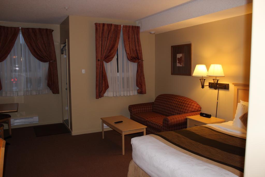 Clearwater Hotel Ltd Fort Mcmurray Ngoại thất bức ảnh
