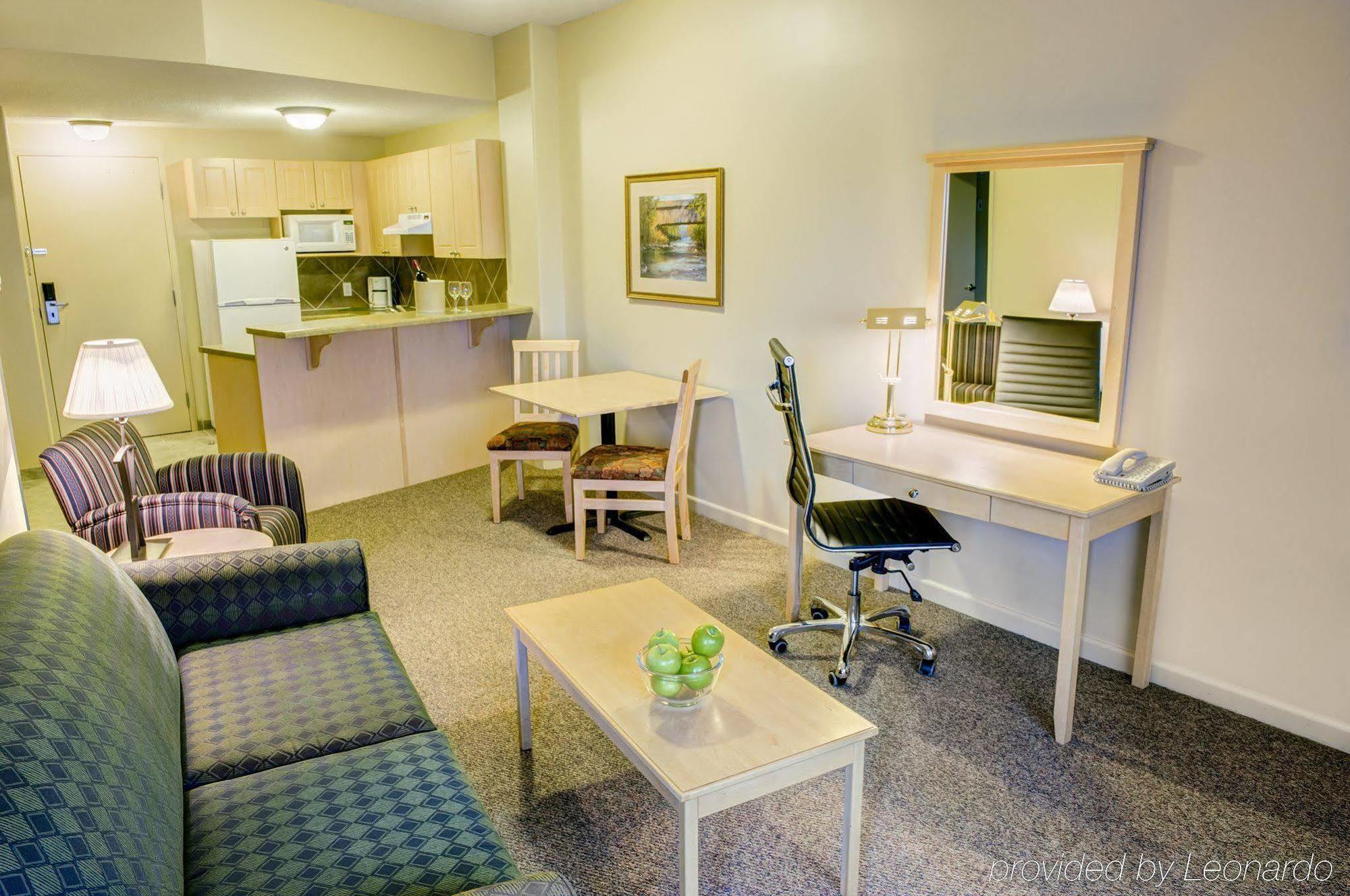 Clearwater Hotel Ltd Fort Mcmurray Ngoại thất bức ảnh