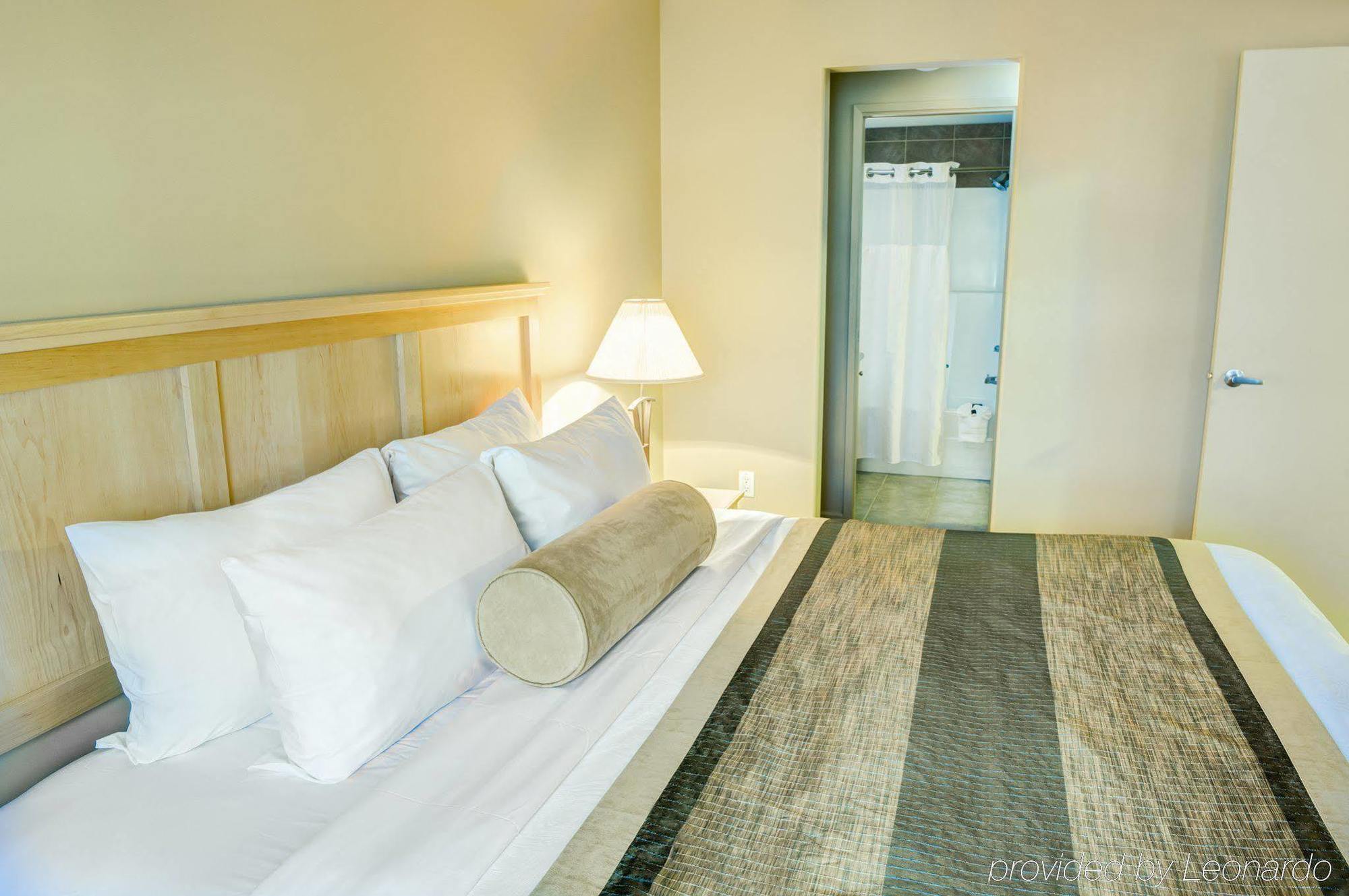 Clearwater Hotel Ltd Fort Mcmurray Ngoại thất bức ảnh