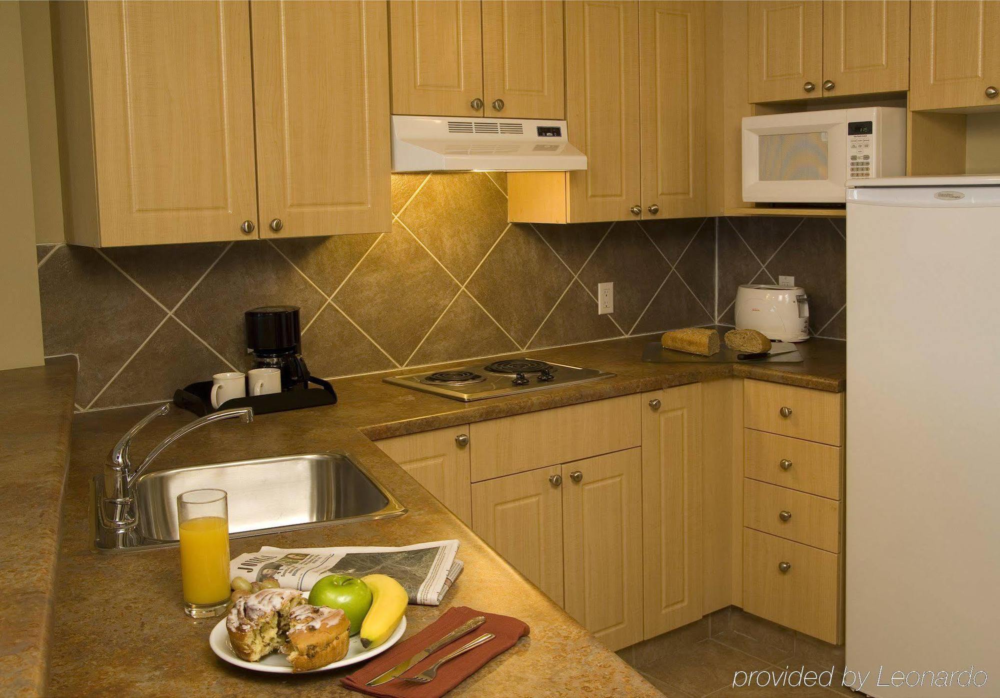 Clearwater Hotel Ltd Fort Mcmurray Phòng bức ảnh