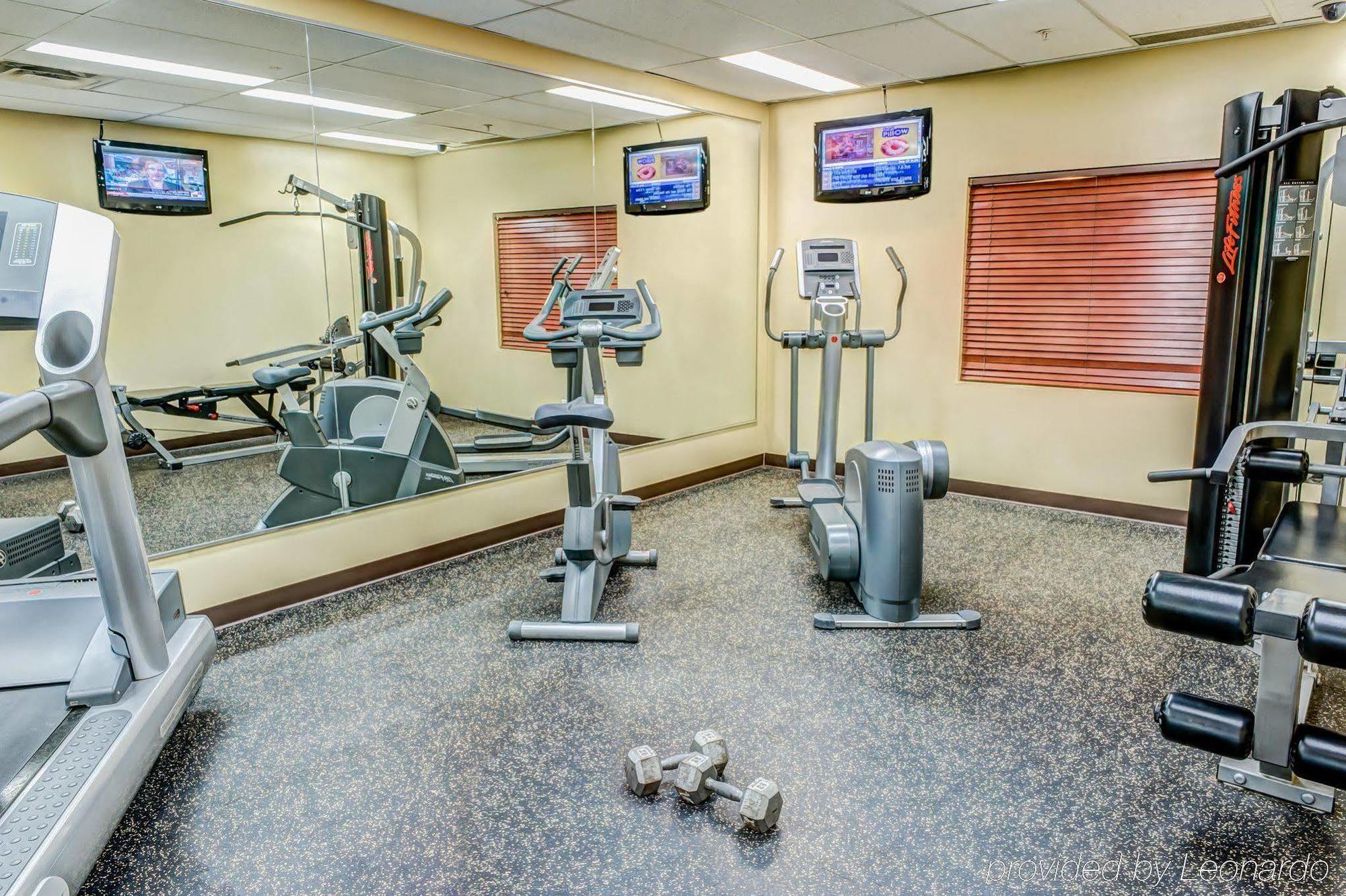 Clearwater Hotel Ltd Fort Mcmurray Ngoại thất bức ảnh
