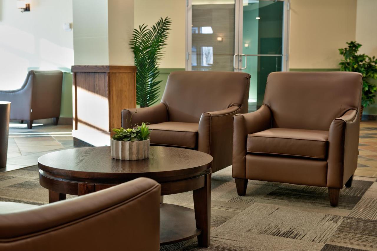 Clearwater Hotel Ltd Fort Mcmurray Ngoại thất bức ảnh
